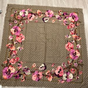 GUCCI BIG PANSHIE GG MONOGRAM PINK FLOWER SCARF SHAWL 140x140